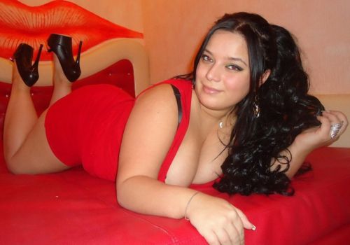 Проститутка Питера Мариночка Брюнетка c 4 размером груди у метро Проспект Большевиков Санкт-Петербург Фото-4